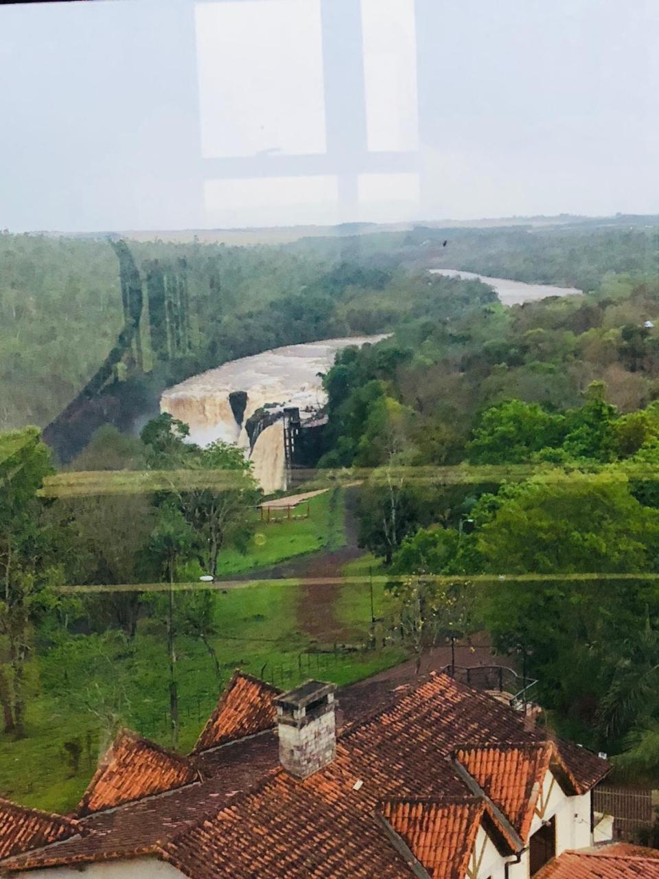 Natucenter Hospedaje Presidente Franco Екстериор снимка